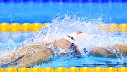 九游平台官网-_全民趣味轮滑赛：潮流运动风尚开启_，轮滑节目